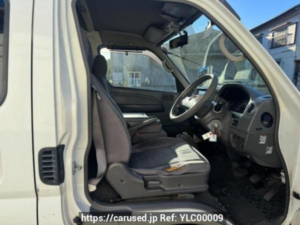 Used 2002 MT nissan caravan-van VPE25 Image[9]