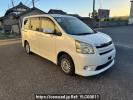 Toyota Noah ZRR70W