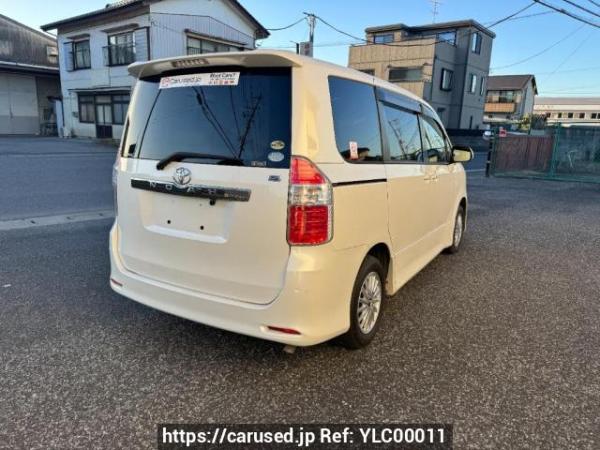 Used 2007 AT toyota noah ZRR70W Image[5]