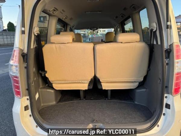 Used 2007 AT toyota noah ZRR70W Image[6]