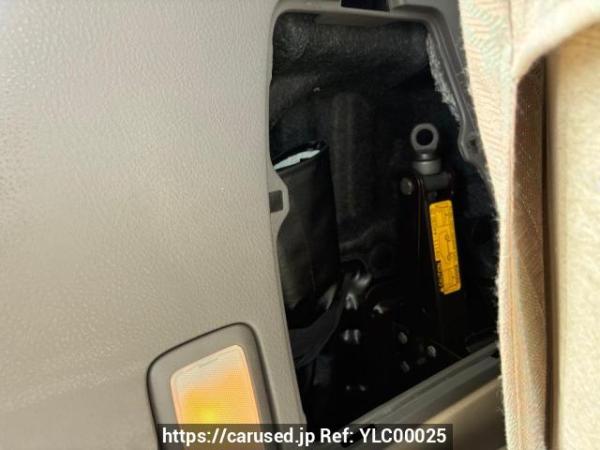 Used 2004 AT toyota alphard ANH10W Image[42]