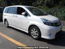 Toyota Isis ZGM10W