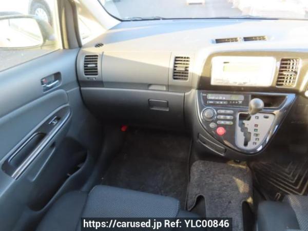 Used 2004 AT toyota wish ZNE14G Image[22]