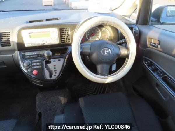 Used 2004 AT toyota wish ZNE14G Image[23]