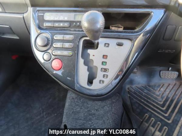 Used 2004 AT toyota wish ZNE14G Image[26]