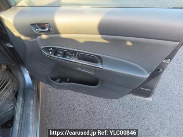 Used 2004 AT toyota wish ZNE14G Image[33]