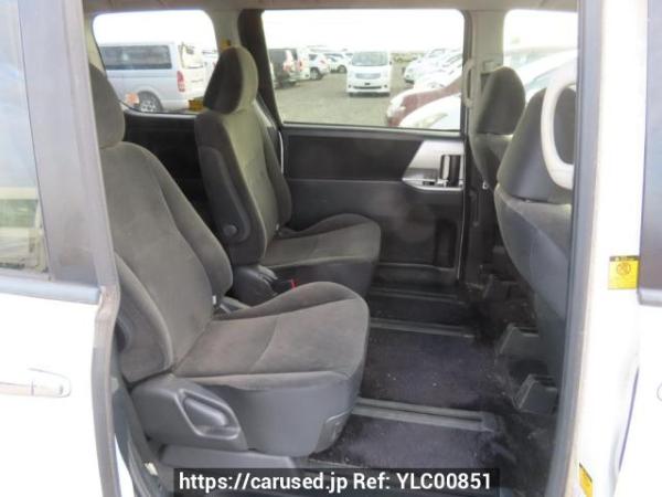 Used 2010 AT toyota noah ZRR70G Image[13]