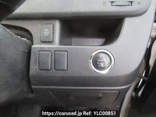 Used 2010 AT toyota noah ZRR70G Image[26]