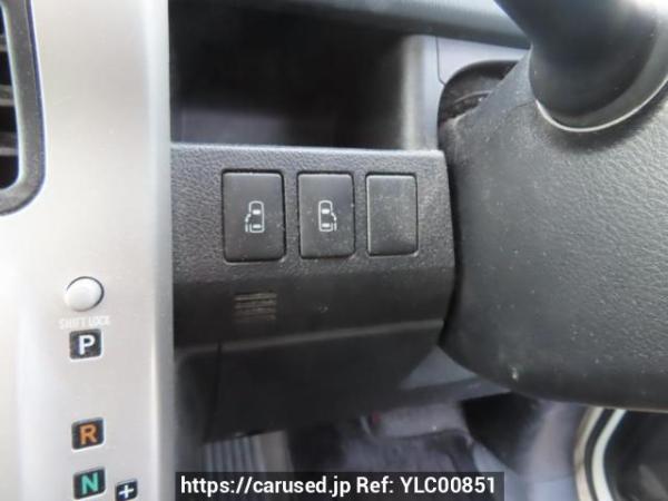 Used 2010 AT toyota noah ZRR70G Image[27]