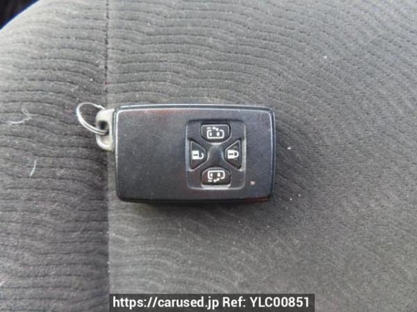 Used 2010 AT toyota noah ZRR70G Image[28]