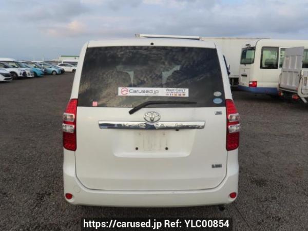 Used 2011 AT toyota noah ZRR70G Image[5]