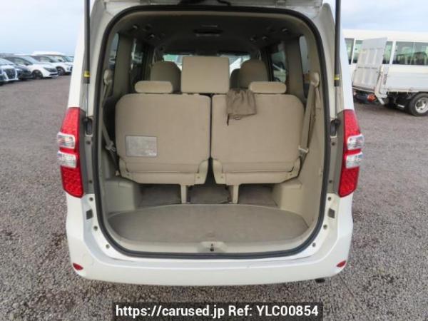 Used 2011 AT toyota noah ZRR70G Image[8]