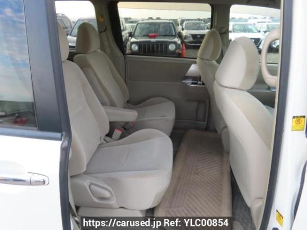 Used 2011 AT toyota noah ZRR70G Image[14]