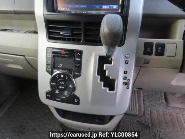 Used 2011 AT toyota noah ZRR70G Image[24]