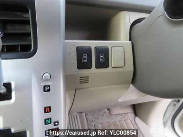 Used 2011 AT toyota noah ZRR70G Image[28]
