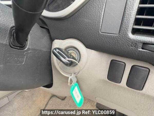 Used 2003 AT toyota hilux-surf RZN215W Image[26]