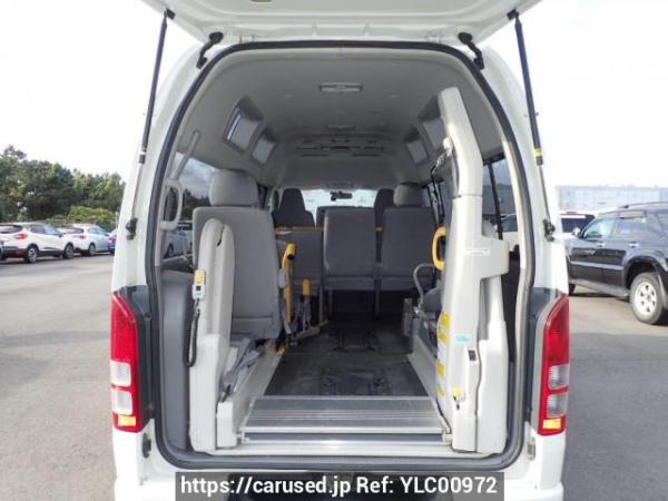Used 2006 AT toyota regiusace-van TRH200K Image[8]