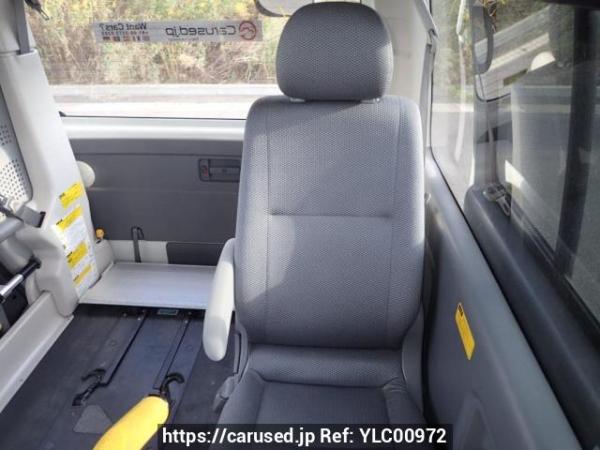 Used 2006 AT toyota regiusace-van TRH200K Image[19]