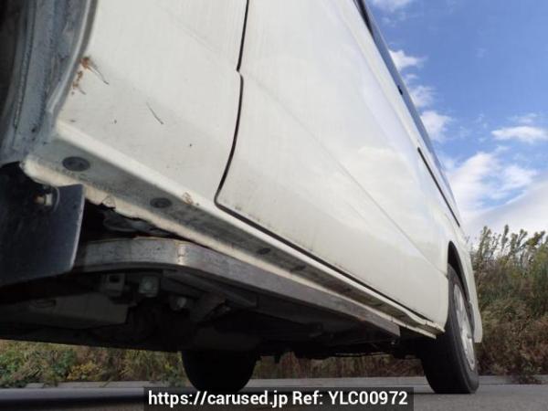 Used 2006 AT toyota regiusace-van TRH200K Image[37]