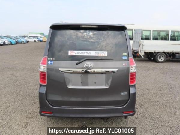 Used 2010 AT toyota noah ZRR70W Image[5]