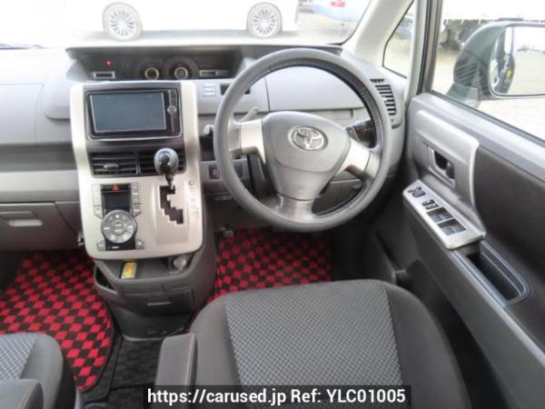 Used 2010 AT toyota noah ZRR70W Image[20]