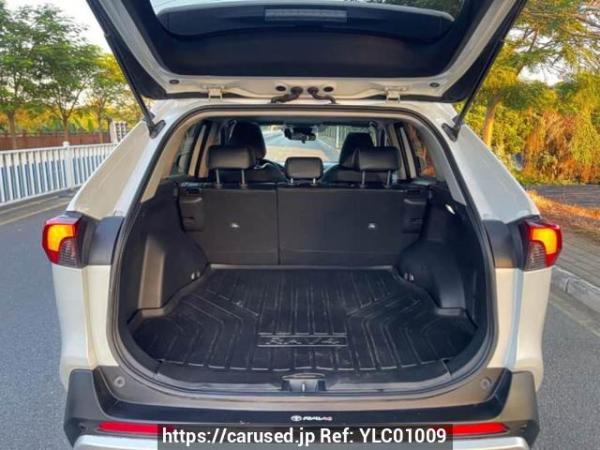 Used 2024 AT toyota rav4 CA64662GHEV Image[13]