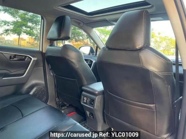 Used 2024 AT toyota rav4 CA64662GHEV Image[19]