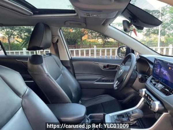 Used 2024 AT toyota rav4 CA64662GHEV Image[24]