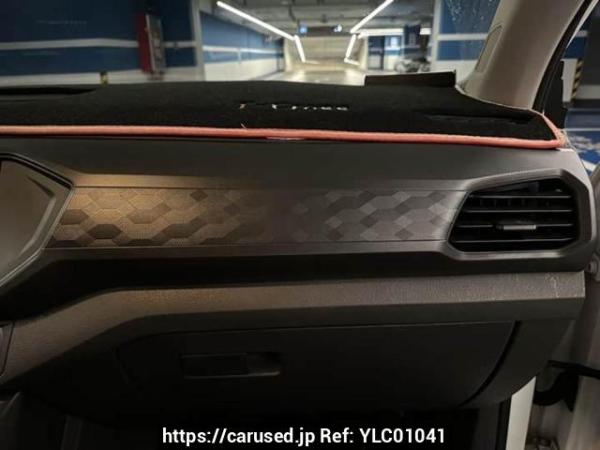 Used 2020 AT volkswagen t-cross SVW64010BL Image[12]