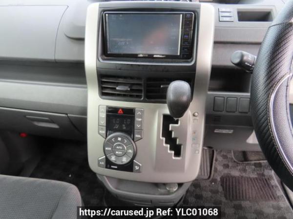 Used 2009 AT toyota noah ZRR70G Image[19]