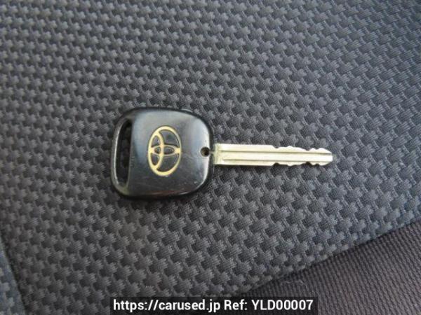 Used 2004 AT toyota wish ZNE10G Image[28]