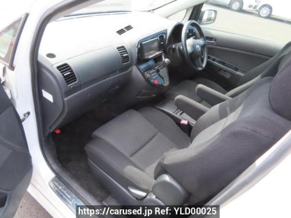 Used 2004 AT toyota wish ZNE10G Image[12]