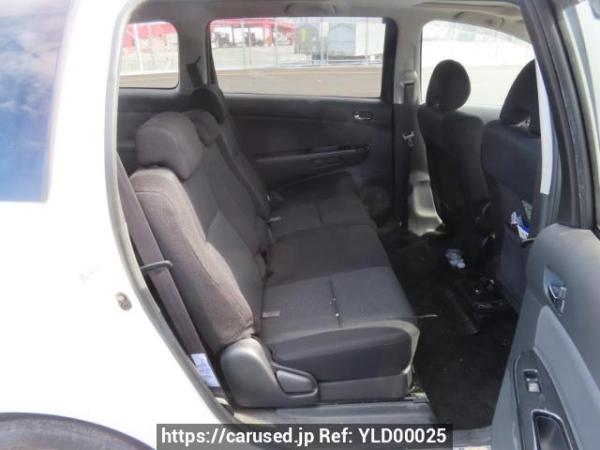 Used 2004 AT toyota wish ZNE10G Image[13]