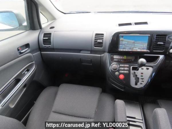 Used 2004 AT toyota wish ZNE10G Image[18]