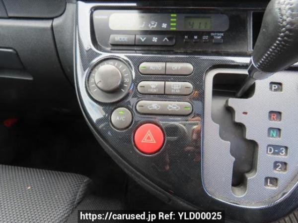Used 2004 AT toyota wish ZNE10G Image[22]