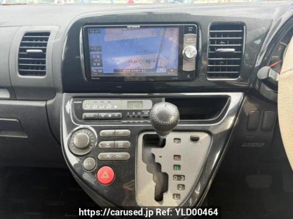 Used 2004 AT toyota wish ZNE10G Image[24]