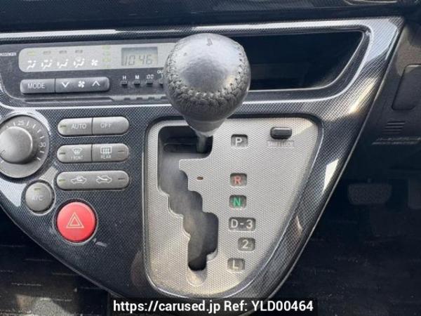 Used 2004 AT toyota wish ZNE10G Image[28]