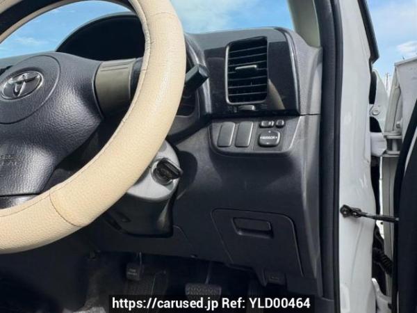 Used 2004 AT toyota wish ZNE10G Image[29]