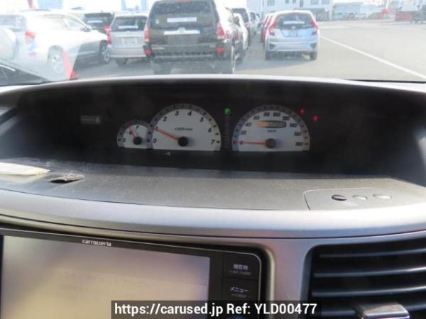 Used 2002 AT toyota noah AZR60G Image[25]