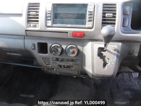 Used 2006 AT toyota regiusace-van KDH200V Image[26]