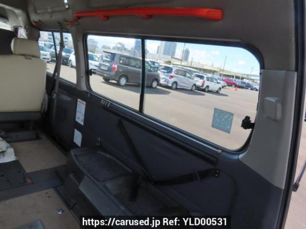 Used 2004 AT nissan caravan-bus DWMGE25 Image[10]