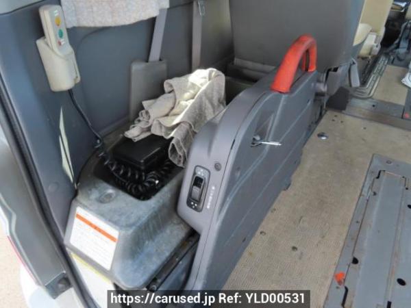 Used 2004 AT nissan caravan-bus DWMGE25 Image[12]