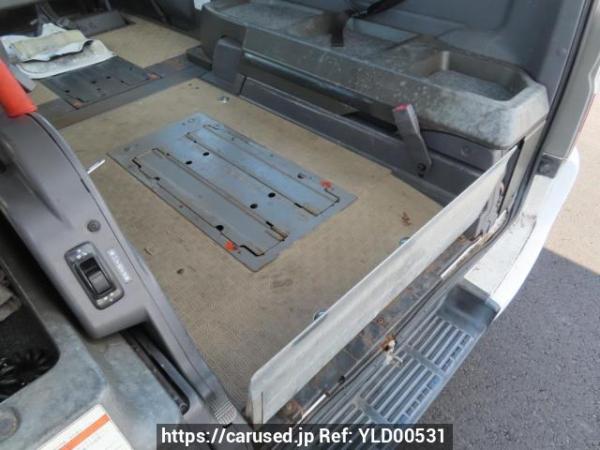 Used 2004 AT nissan caravan-bus DWMGE25 Image[14]