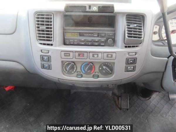 Used 2004 AT nissan caravan-bus DWMGE25 Image[28]