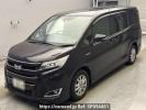 Toyota Noah ZWR80G