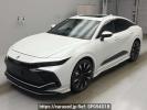 Toyota Crown Crossover TZSH35