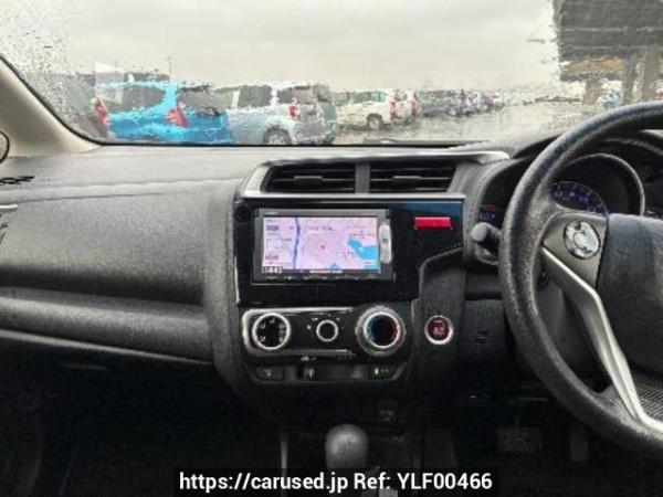 Used 2013 AT honda fit GK3 Image[15]