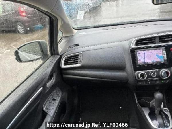 Used 2013 AT honda fit GK3 Image[16]
