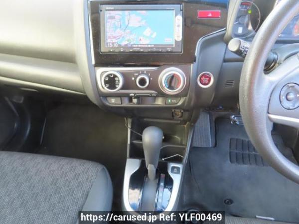 Used 2013 AT honda fit GK3 Image[18]
