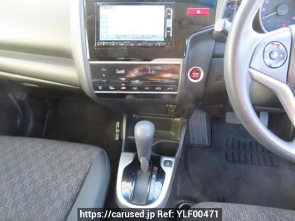 Used 2013 AT honda fit GK3 Image[18]